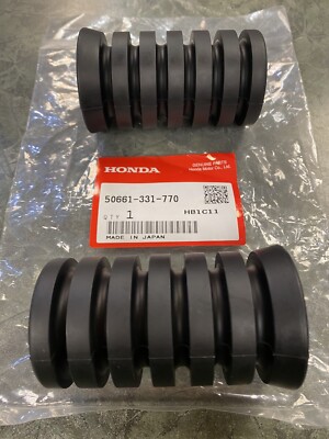 。 Set Of 2 OEM Honda Foot Peg Step Rubbers SL100 Z50 SL125 ST90 SL70