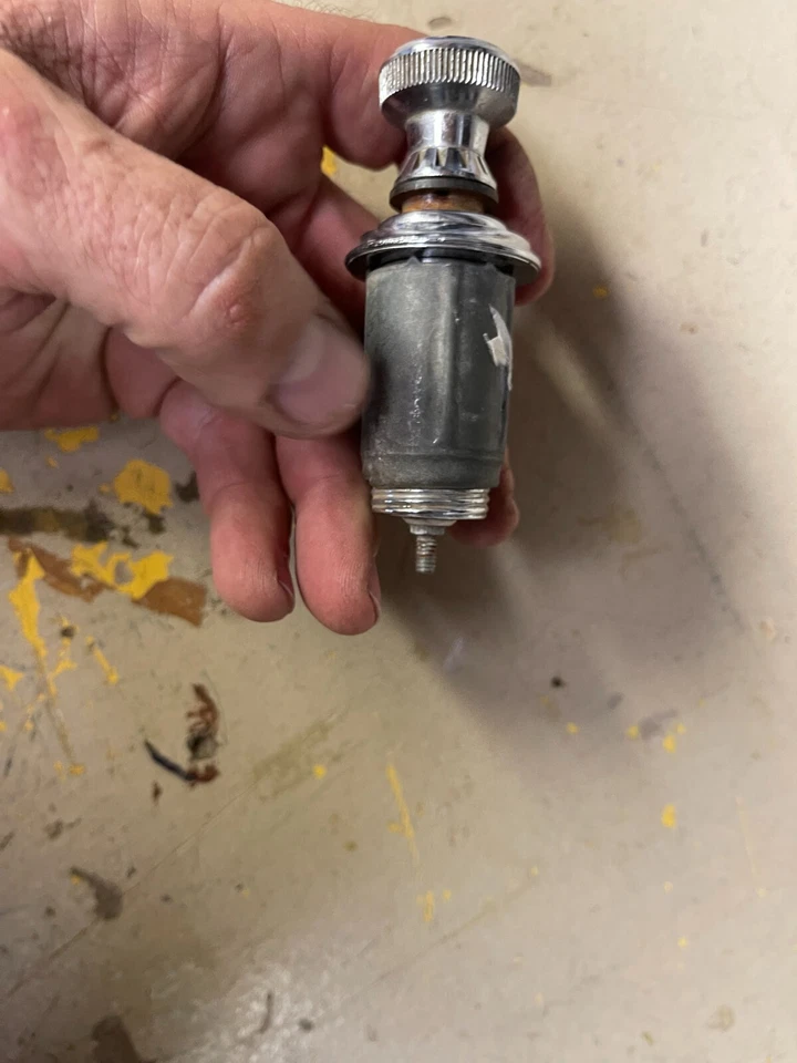 Dodge Charger 1967 encendedor de cigarrillos más carcasa cuerpo B muy bonito 66 67 cuerpo B Foto 3 de 4