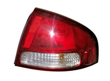 2000-2003 NISSAN SENTRA RIGHT HAND PASSENGER SIDE REAR OUTER TAIL LIGHT OEM