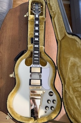 Epiphone 1963 Les Paul SG Custom with Maestro Vibrola Classic White - 2 Pickup