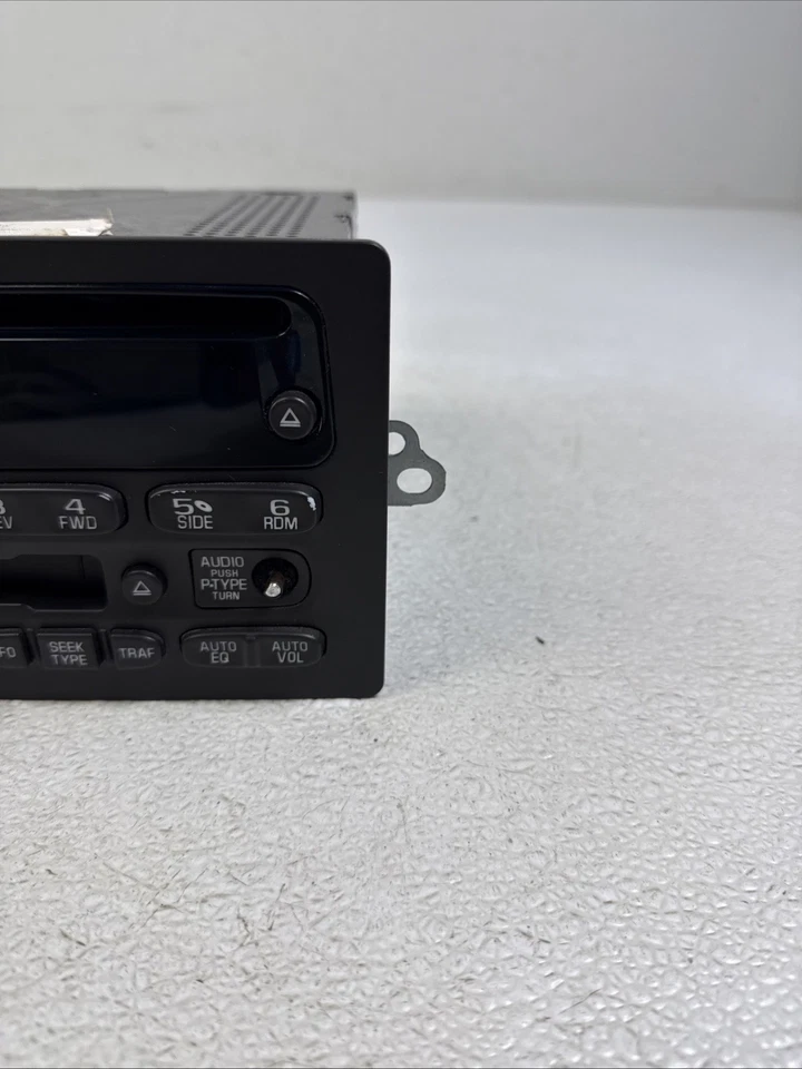 Chevrolet Avalanche 1500 2003-05 radio AM FM reproductor de casete de CD único 15104156 Foto 2 de 4