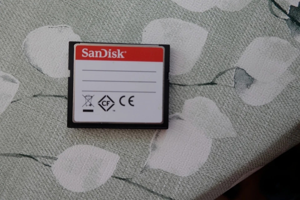 SANDISK EXTREME 16GB 120MB/S UDMA 7 COMPACT FLASH CARD NO CASE - Image 2 of 2