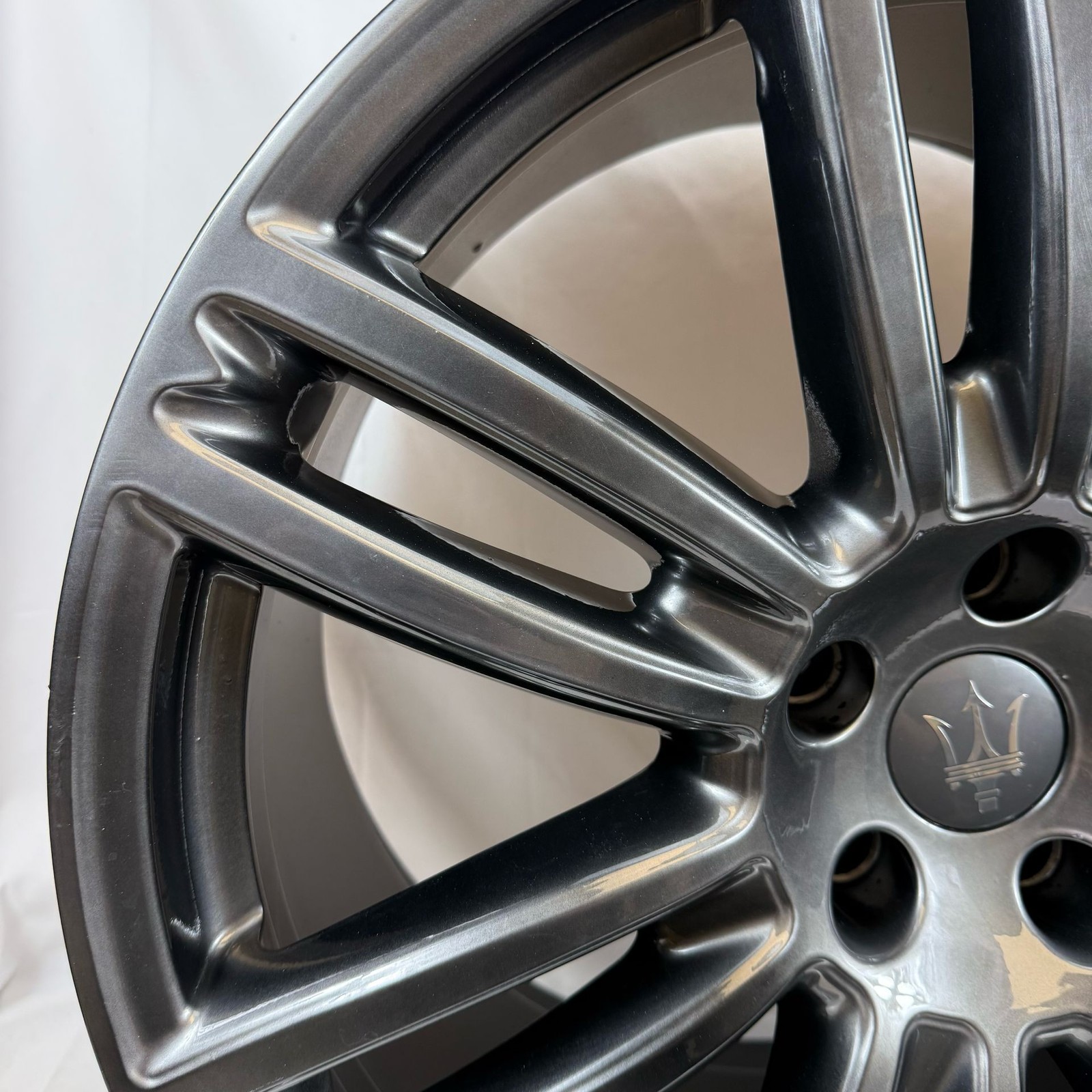 2014-2017 Maserati Ghibli 20x10 OEM Rear Wheel Gray 7 Double Spoke Urano