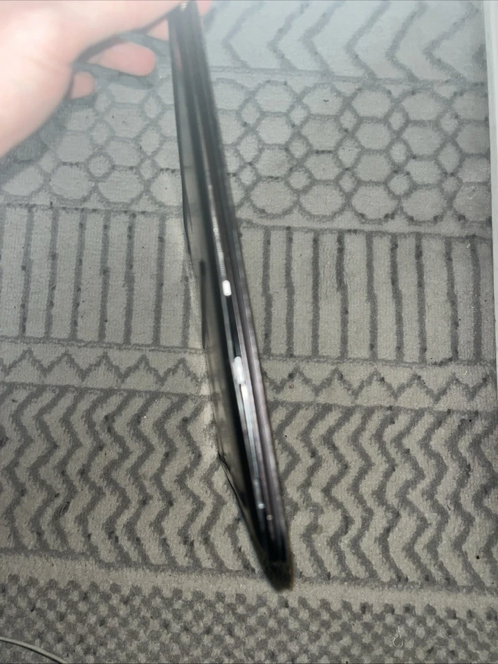 HP Spectre 13T-V100 CTO 13.3" 8GB 256GB SSD Win11H, Corei5 7ª Gen, Batería Nueva Foto 4 de 4