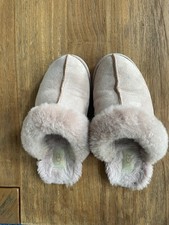 Ugg Scuffette Ii Slipper Women Size 6 Pre-Loved Pink