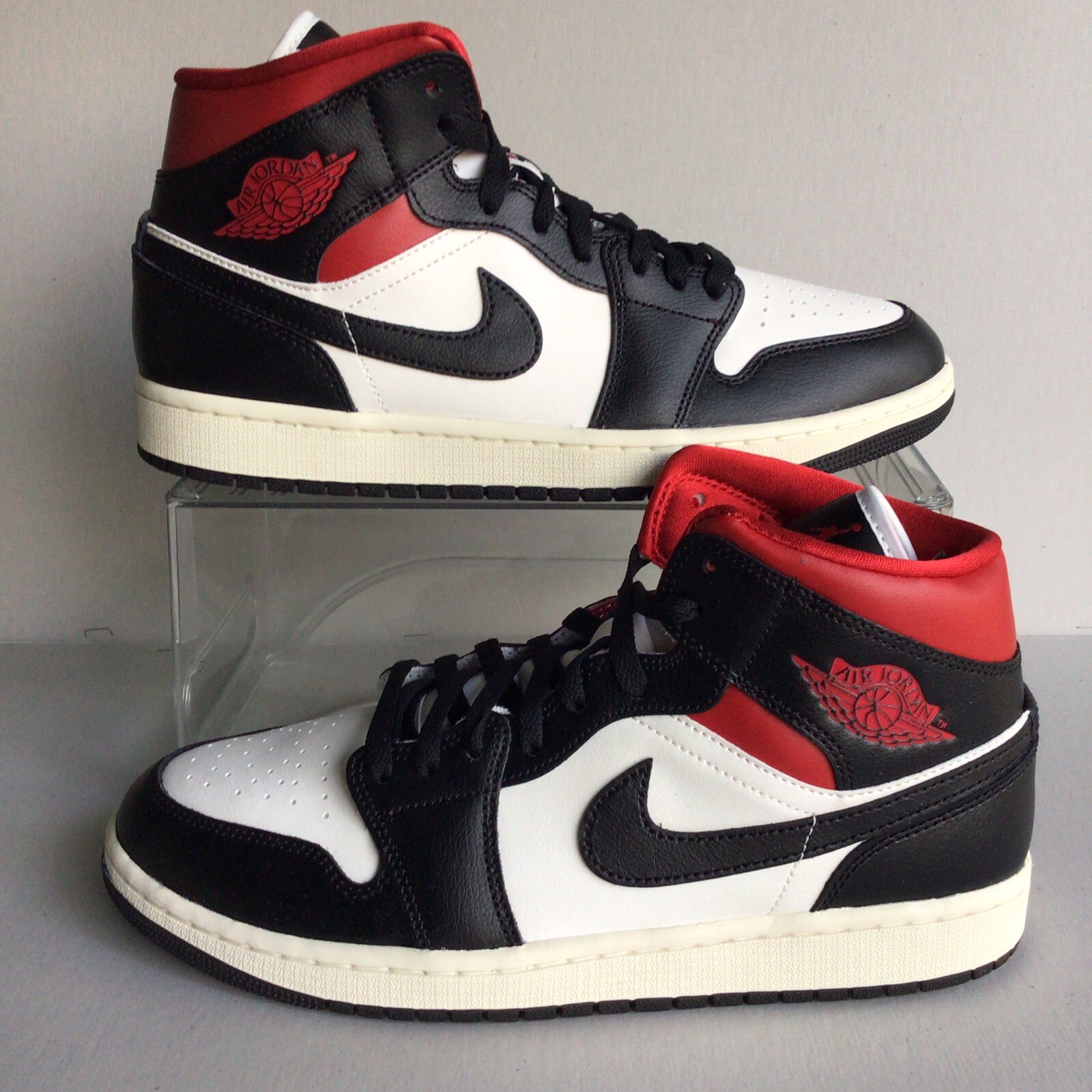 Air Jordan 1 Mid Black Gym Red