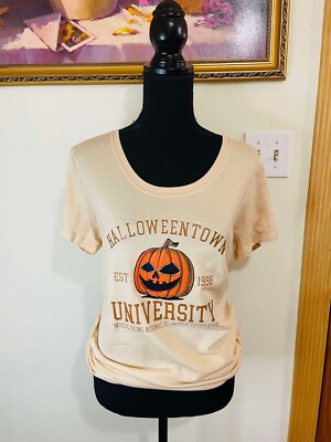 CUSTOM Active Basic Nude Halloween Town Themed Size L/XL Graphic Short Sleeve 