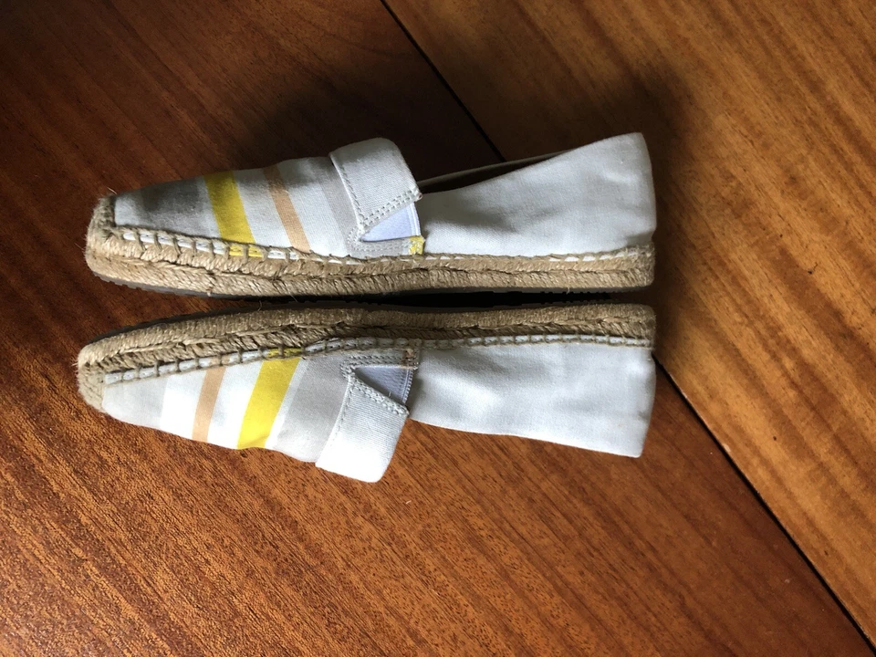 Ugg 1090230 Renada Zapatos Mujer 7 Marfil Amarillo Beige Rayas Alpargata Planos Foto 2 de 4