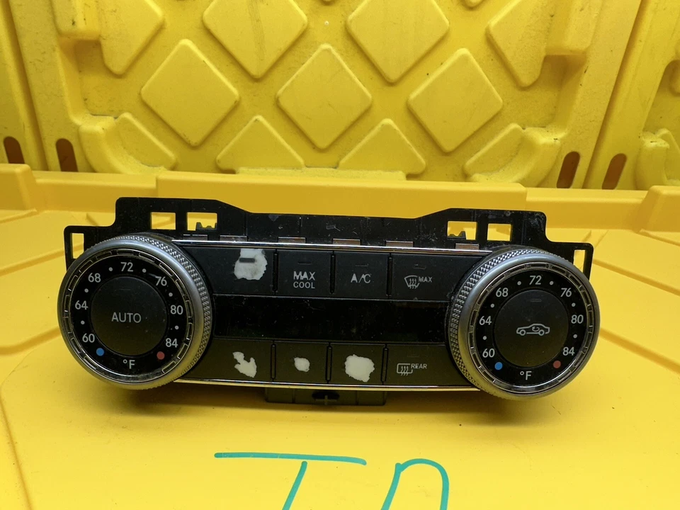 Mercedes Benz C250 2011 panel de control climático unidad de temperatura aire acondicionado calefacción Foto 2 de 4