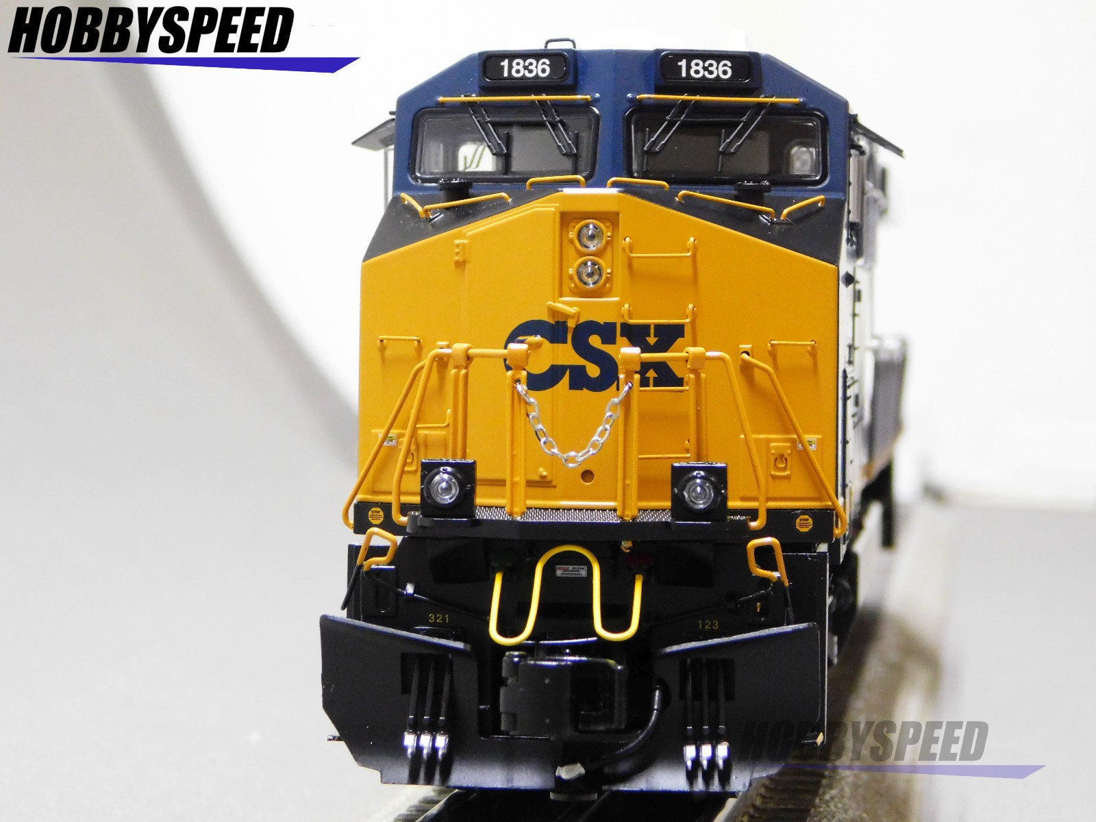 LIONEL BTO CSX RFP NON-POWERED ES44 #1836 DIESEL ENGINE O GAUGE 2533579 ...