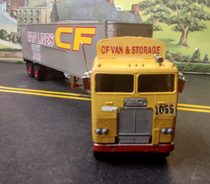 Consolidated Freightways 1950's Custom Moving Vans Freightliner 40 FT Trailer HO