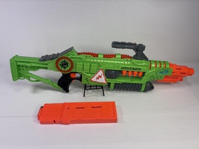 NERF Zombie Strike Revoltinator w/ OEM 18-Dart Magazine Green Blaster TESTED 