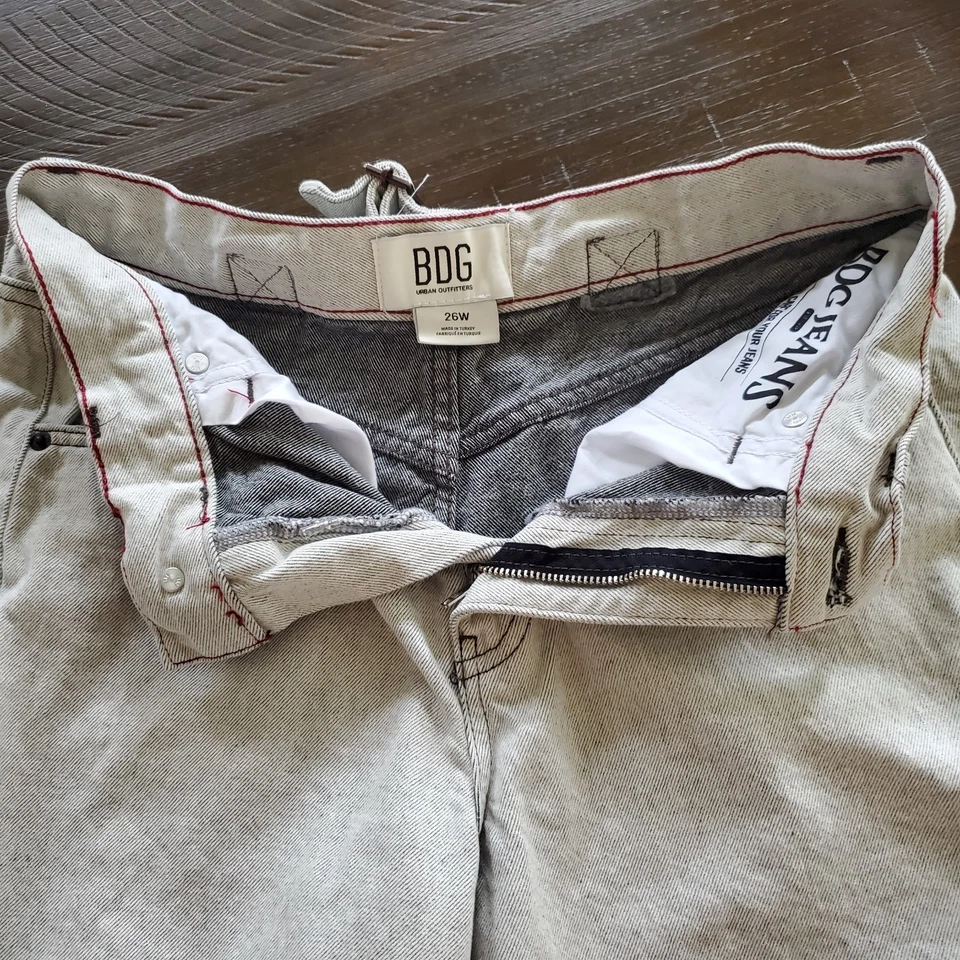 Pantalones de mezclilla BDG Urban Outfitters para mujer talla 26 blanco suave barril tiro alto desgastados Foto 4 de 4