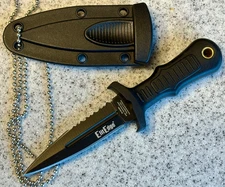 2.5” Fixed Blade Chain Necklace Dagger style Knife Sheath New in Box
