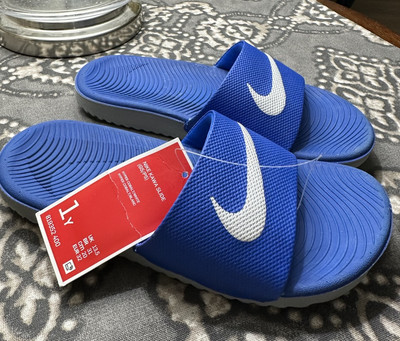 Nike Kids Kawa Slide Sandals 1Y Blue Cushioned lightweight Solar Soft Flex New