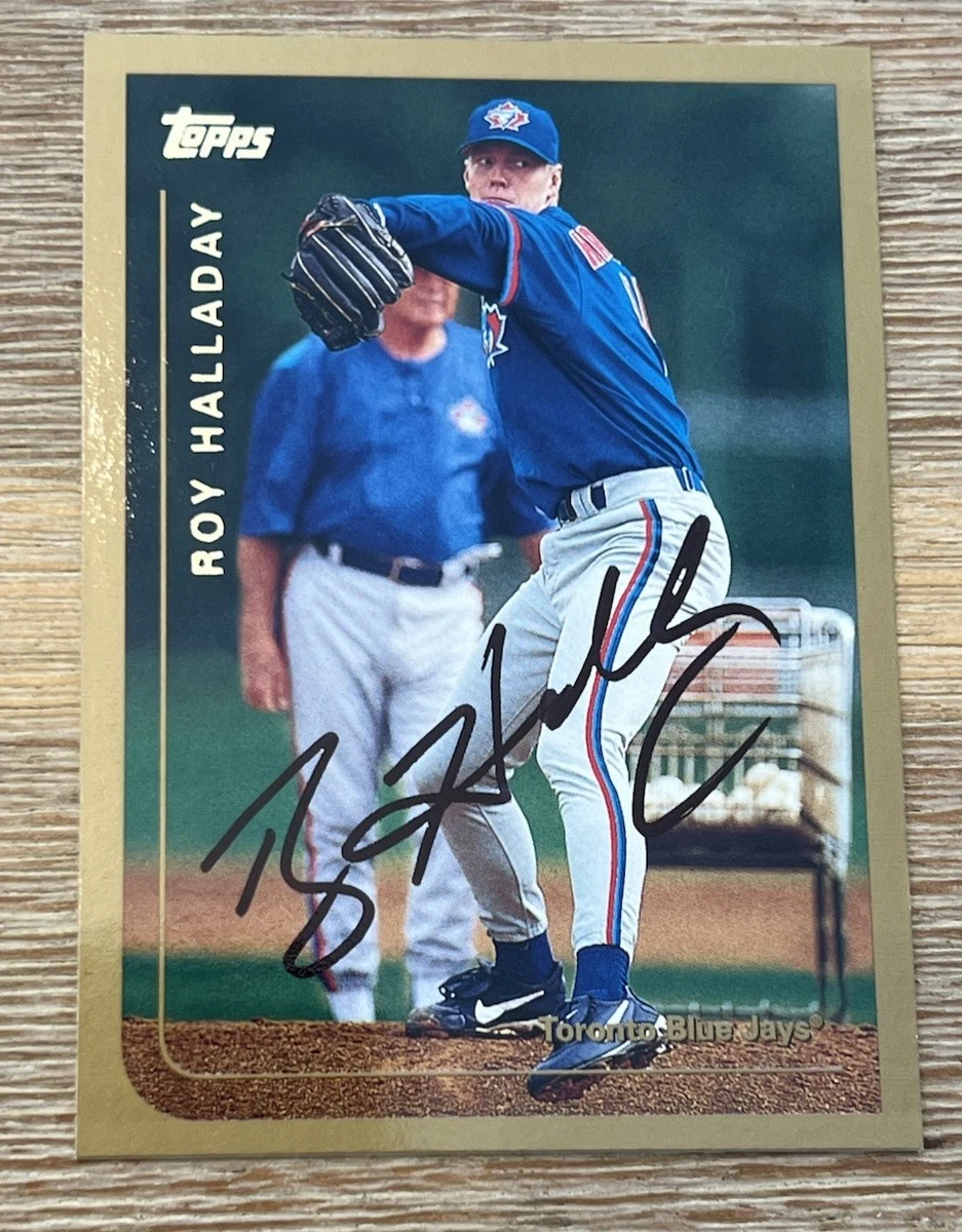 Roy Halladay Autographed Baseball Sports Trading Cards
