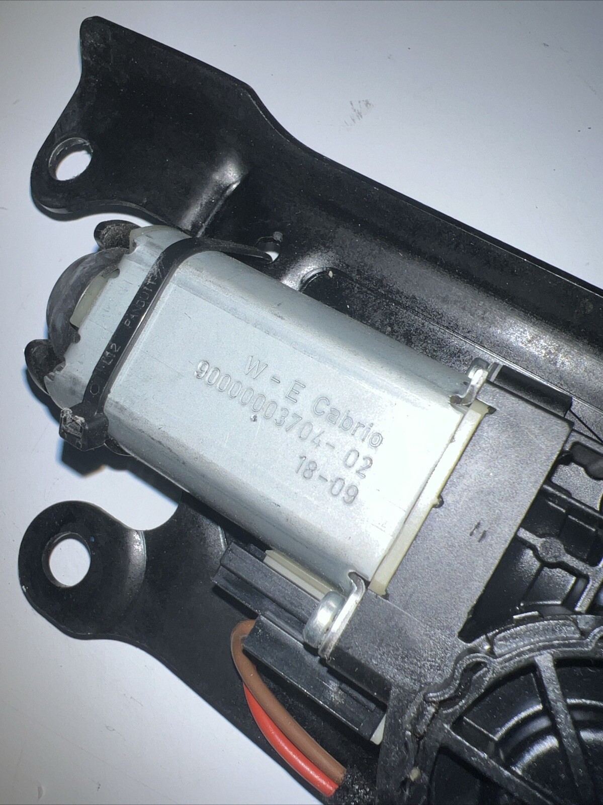 2019 Ferrari Portofino F164 FRONT Latch TOP SUNROOF SUN ROOF MOTOR ASSEMBLY