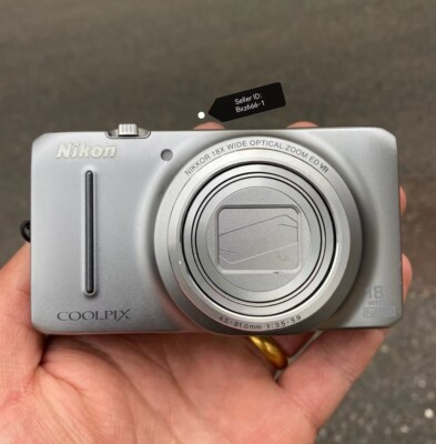 Nikon COOLPIX S9200 Digital Camera 16MP Wide Zoom Full HD Sliver