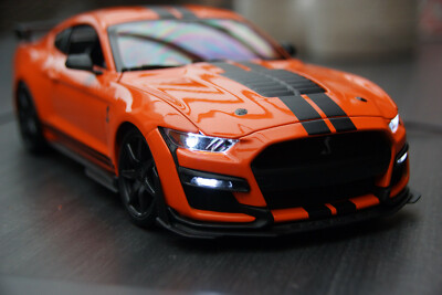 2020 FORD MUSTANG SHELBY GT500 1:18 MIT LED-BELEUCHTUNG(XENON) MAISTO ORANGE