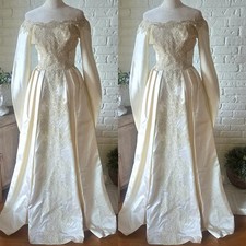 Victorian Wedding Dresses Off-Shoulder Long Sleeve Lace Appliques Bridal Gowns