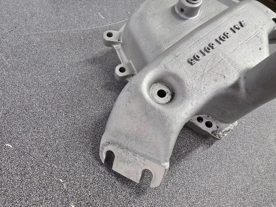 NICE USED ORIGINAL PORSCHE 356C 356SC 741 TRANS TAIL NOSE CONE LONG REV SHAFT - Image 4 of 4