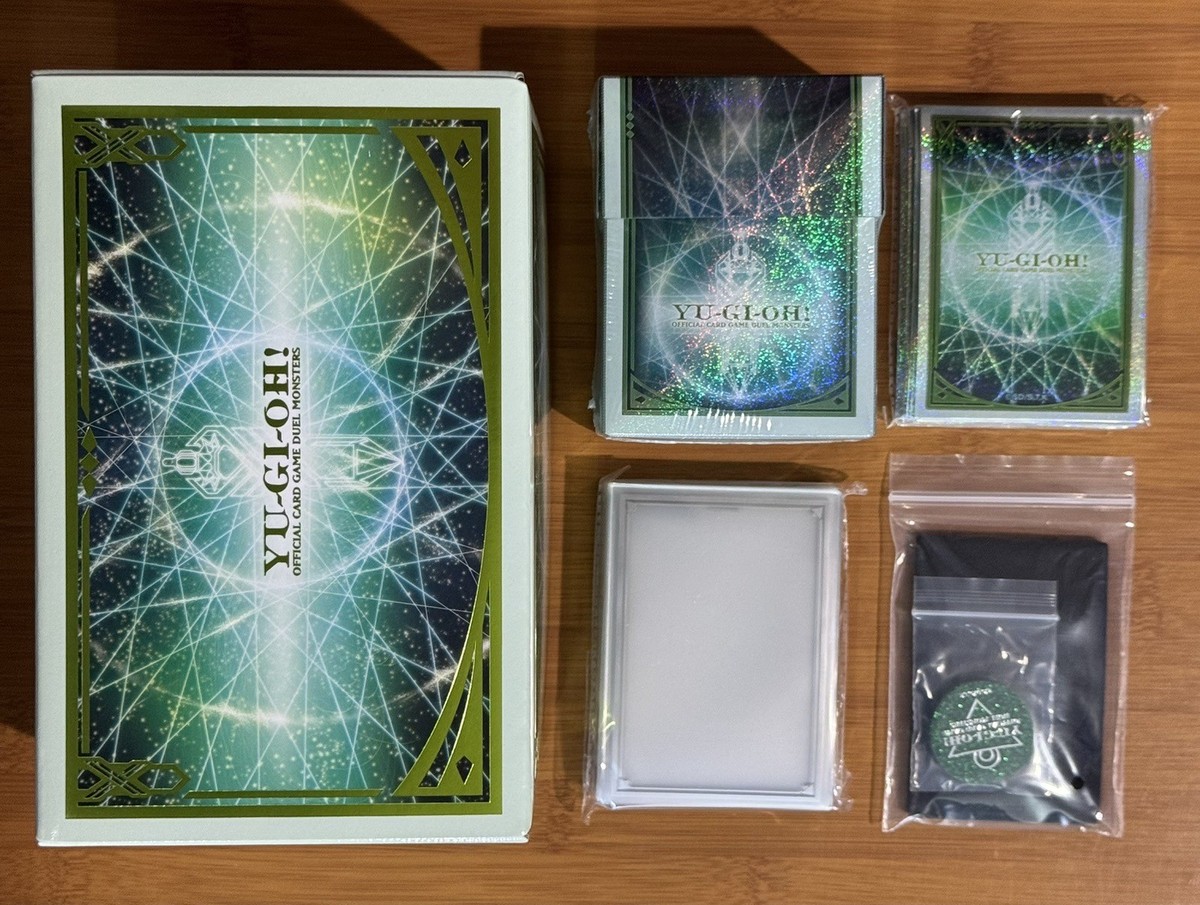 YUGIOH DUELIST BOX PRISMATIC SUMMON DECK STORAGE BOX SLEEVES COIN