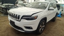 Wheel 18x7 5 Spoke Polished Face With Gray Pockets Fits 19 Cherokee 7273425 Wheel 18x7 5 Spoke Polished Face With Gray Pockets Fits 19 Cherokee 7273425