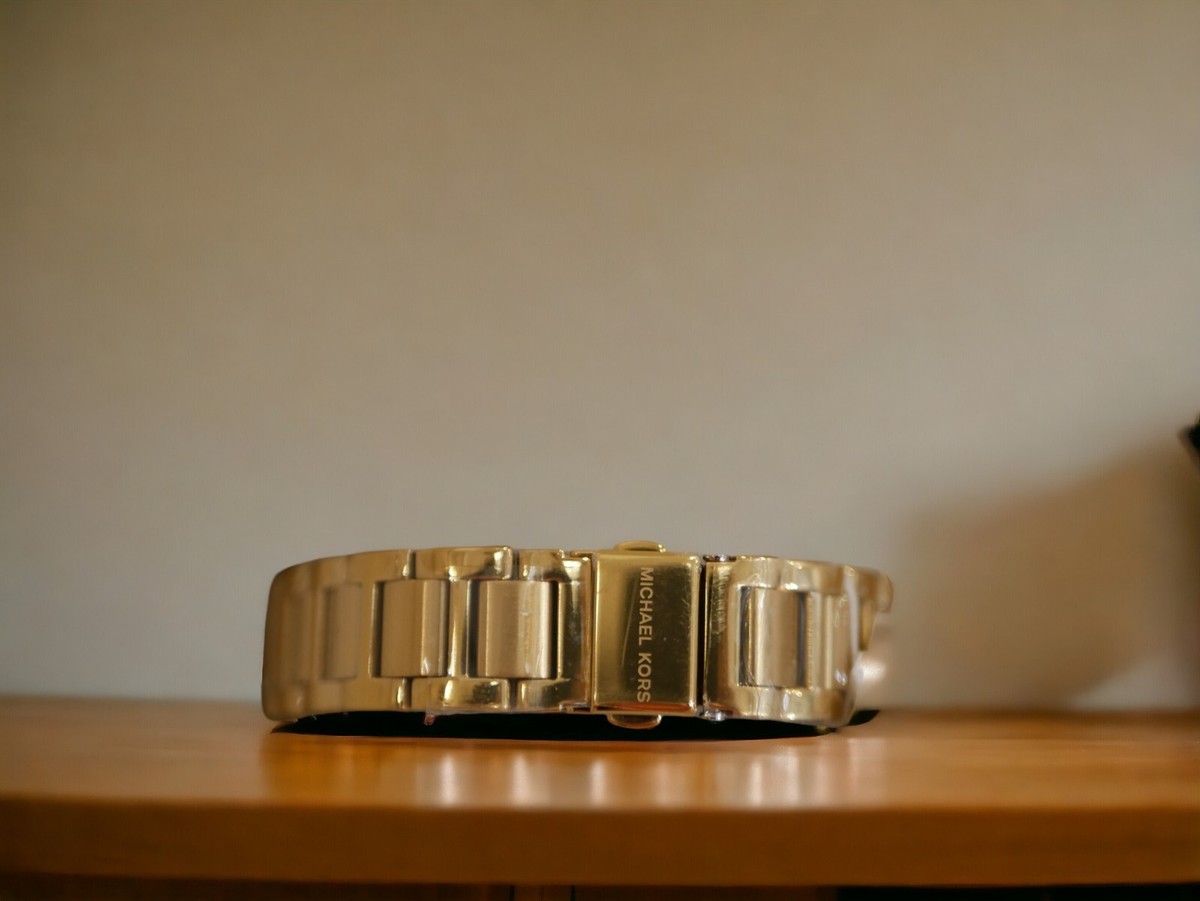 NEW Michael Kors Women 