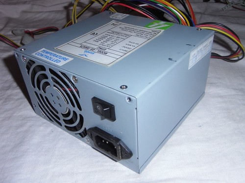 Gentle ATX Netzteil GS-300ATX 115 Watt Power Switching Supply Netzgerät PSU PC