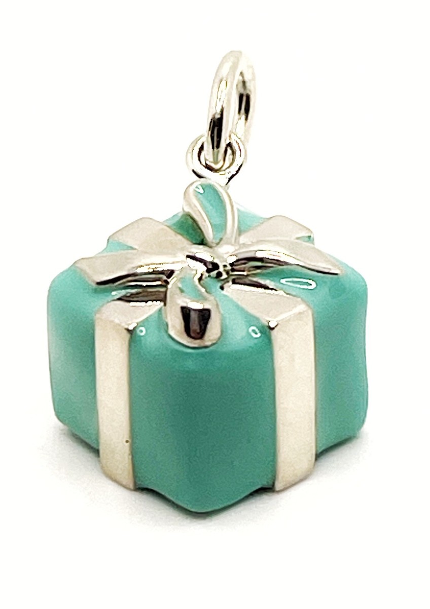 Tiffany & Co. ブルーエナメルチャーム Tiffany & Co. Blue Enamel Present Charm | eBay