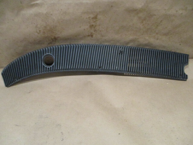 Ferrari Mondial - LH Outer Grille - Windshield Cowl - P/N 60587600