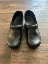 Dansko Professional Black Cabrio Leather Clogs Women's Size EU 38 US 7.5 8