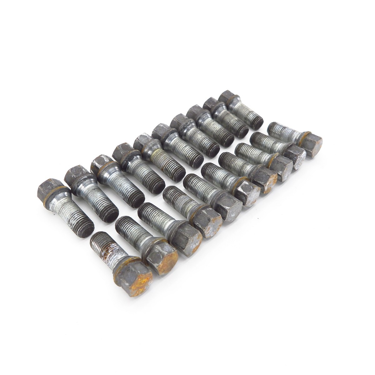 wheel bolts Mercedes Benz AMG GT C190 10.14- A0059902500 Radbolzen