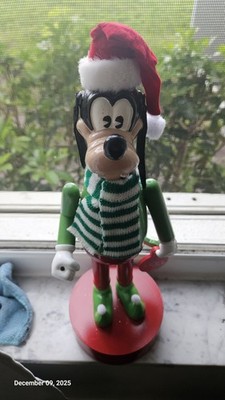 Vtg Disney Goofy Nutcracker Elf Shoes Santa Hat Oranments Green Stripe Scarf 14''