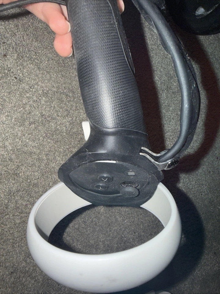 (USED) Oculus Quest 2 Virtual Reality Headset 128GB PLEASE READ DESCRIPTION!!! - Image 2 of 4