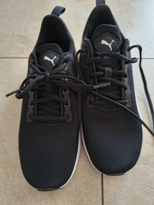 Puma Flyer unisex  sneaker schwarz/weiß neuwertig 
