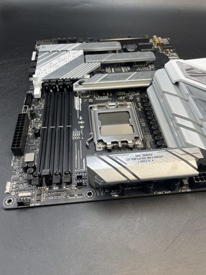 ASUS ROG Strix B650-A Gaming WiFi AMD B650 AM5 Ryzen  Motherboard PC1726697