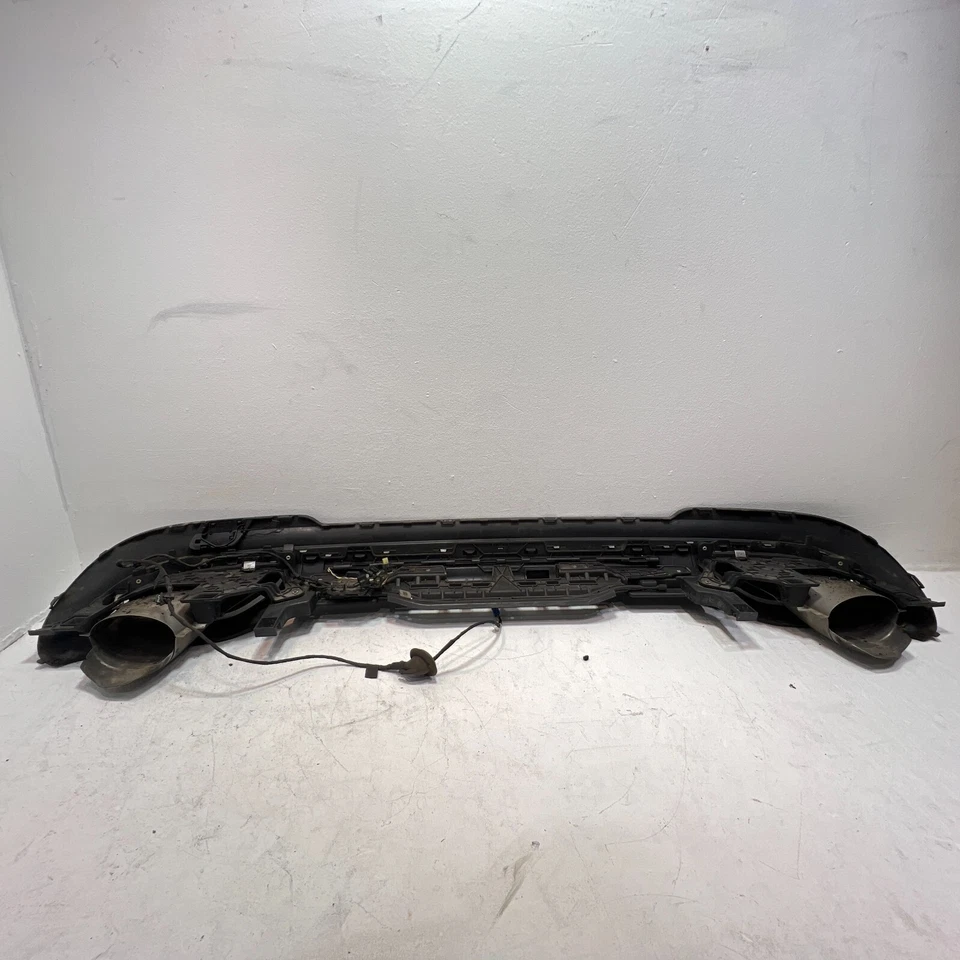 MERCEDES E350 W212 2010-2016 PARACHOQUES TRASERO PANEL DE CUBIERTA INFERIOR CON DEFLECTOR OEM Foto 2 de 4