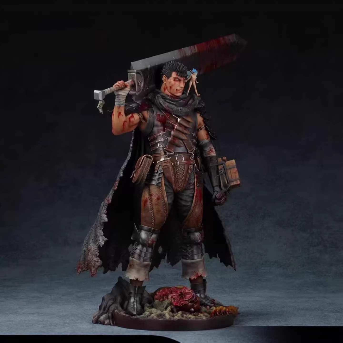 Berserk Guts Black Swordsman Figure Heavy Duty Ver w/2 Heads Model Statue 30 cm