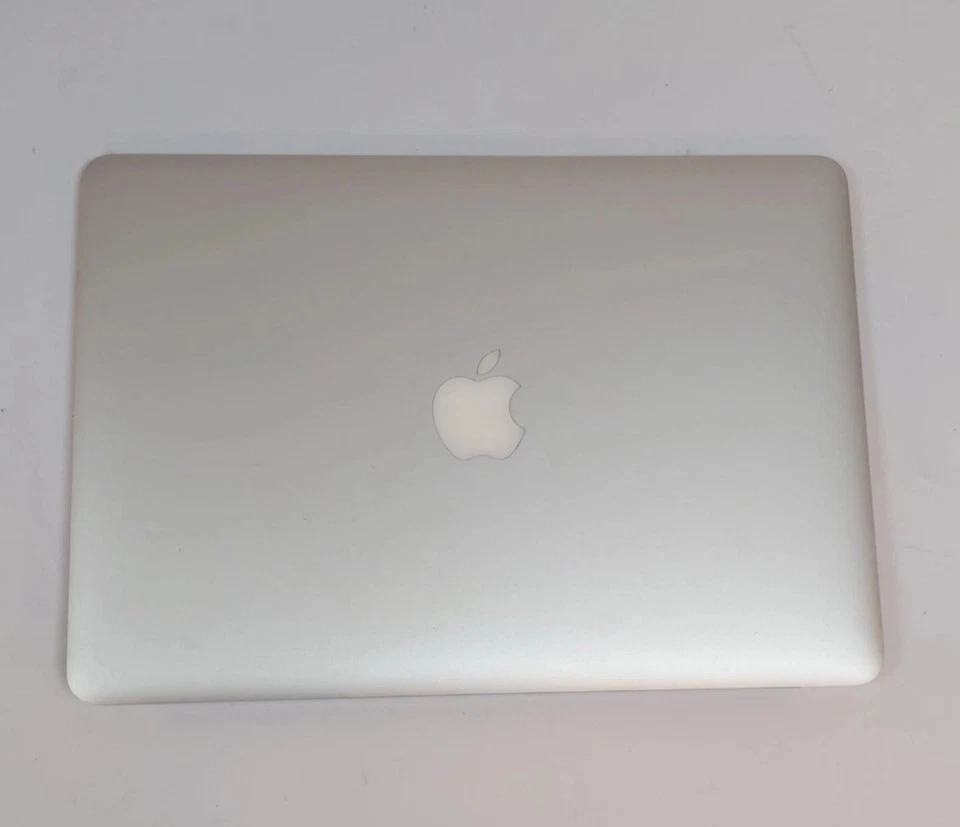 Apple MacBook Air 13.3" Laptop - Pristine, photo 3 of 5