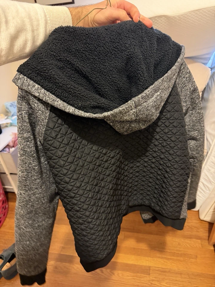 True Rock Men’s Shearling Hoodie Sweatshirt Grey And Black Men’s Size Small - Image 2 of 3