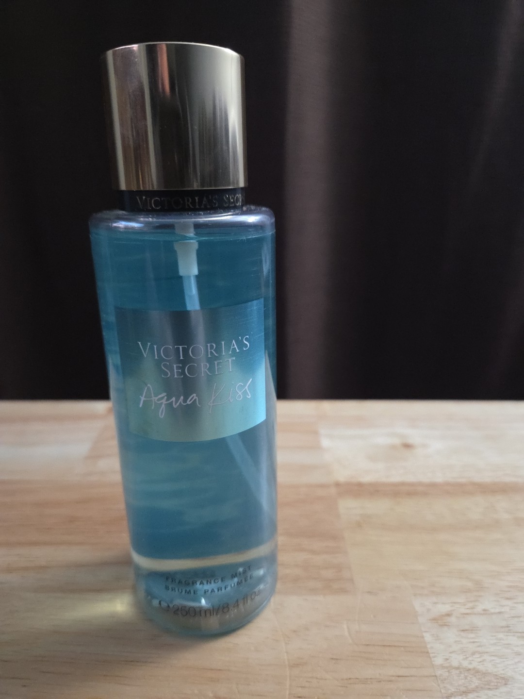 Victoria's Secret AQUA KISS Fragrance Mist 8.4 oz Is BRAND NEW/UNUSED
