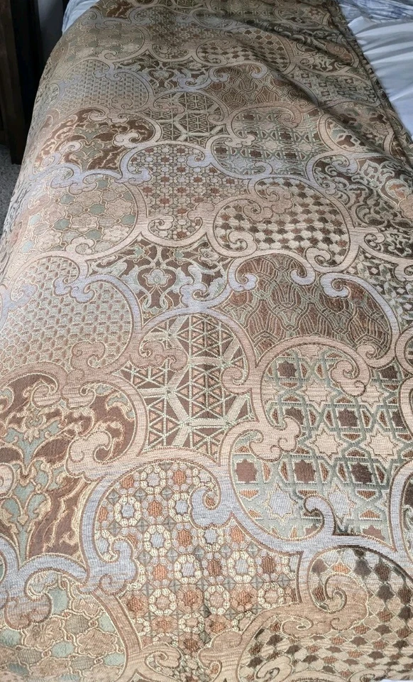 Anthropologie Shower Curtain 100% Polyester Embroidered Tapestry Damask 72x71 - Image 4 of 4