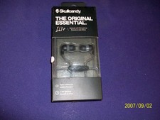 Skullcandy The Original Essential Wired Earbuds with Microphone Black New