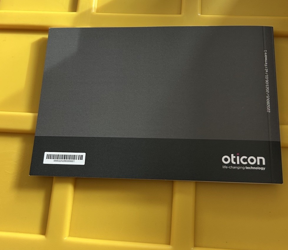 Oticon Connect Clip Bluetooth Streamer & Microphone. Very Lightly Used.