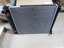 NEW GENUINE FREIGHTLINER TRUCK RADITOR CORE AND TANK BHT91665