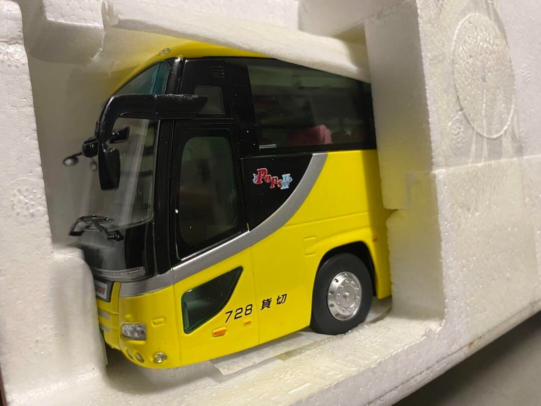 HATO BUS ミニカー 1/43スケール Kyosho Hino Selega 1/43 Scale Diecast Bus Series Hato YELLOW