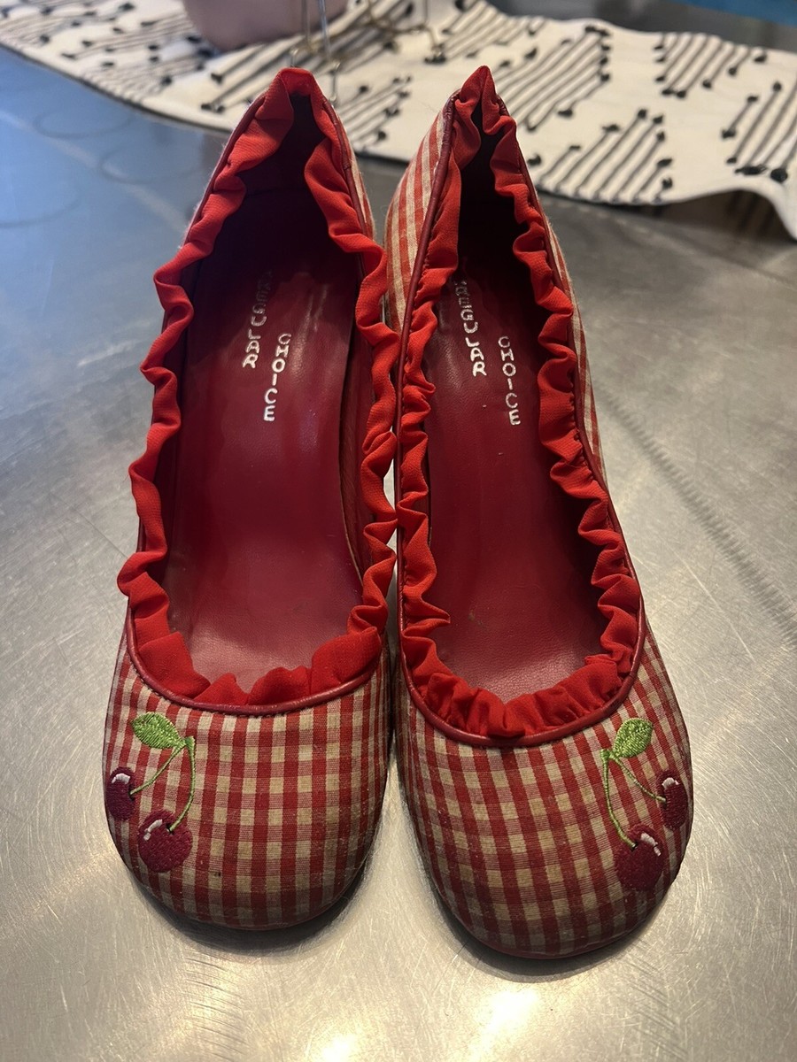 Irregular choice 赤いキルティングパンプス Irregular choice 赤いキルティングパンプス - メルカリ