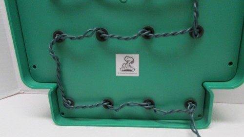 Peanuts Worldwide Charlie Brown Snoopy Gang Iluminar Feliz Navidad Caja Colgante - Imagen 5 de 14