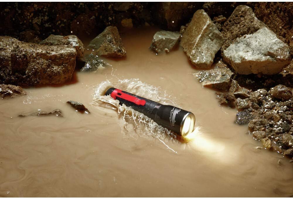 milwaukee 2107 325-lumens focusing flashlight free shipping uses aaa 17 Milwaukee 2107 Focusing Flashlight
